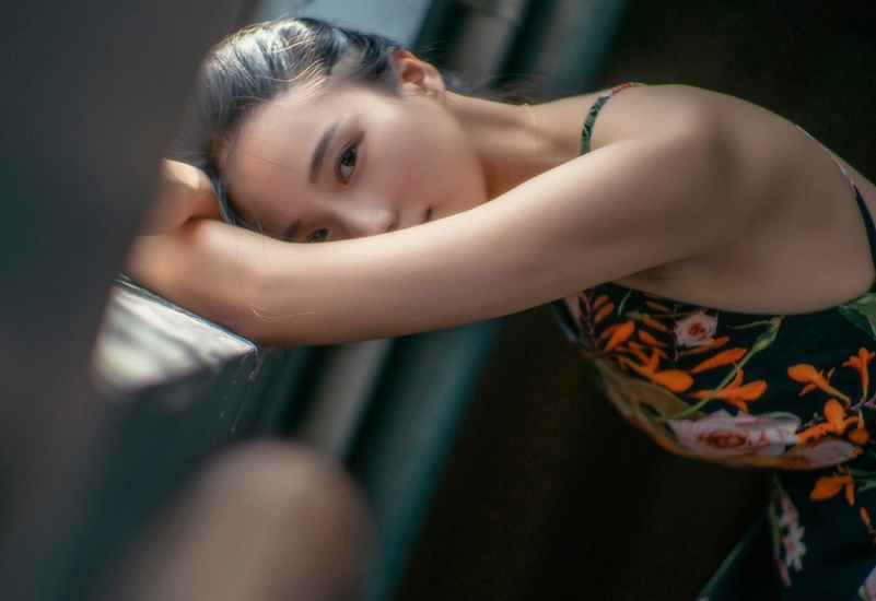素雅溫婉知性美女意境寫真（4）